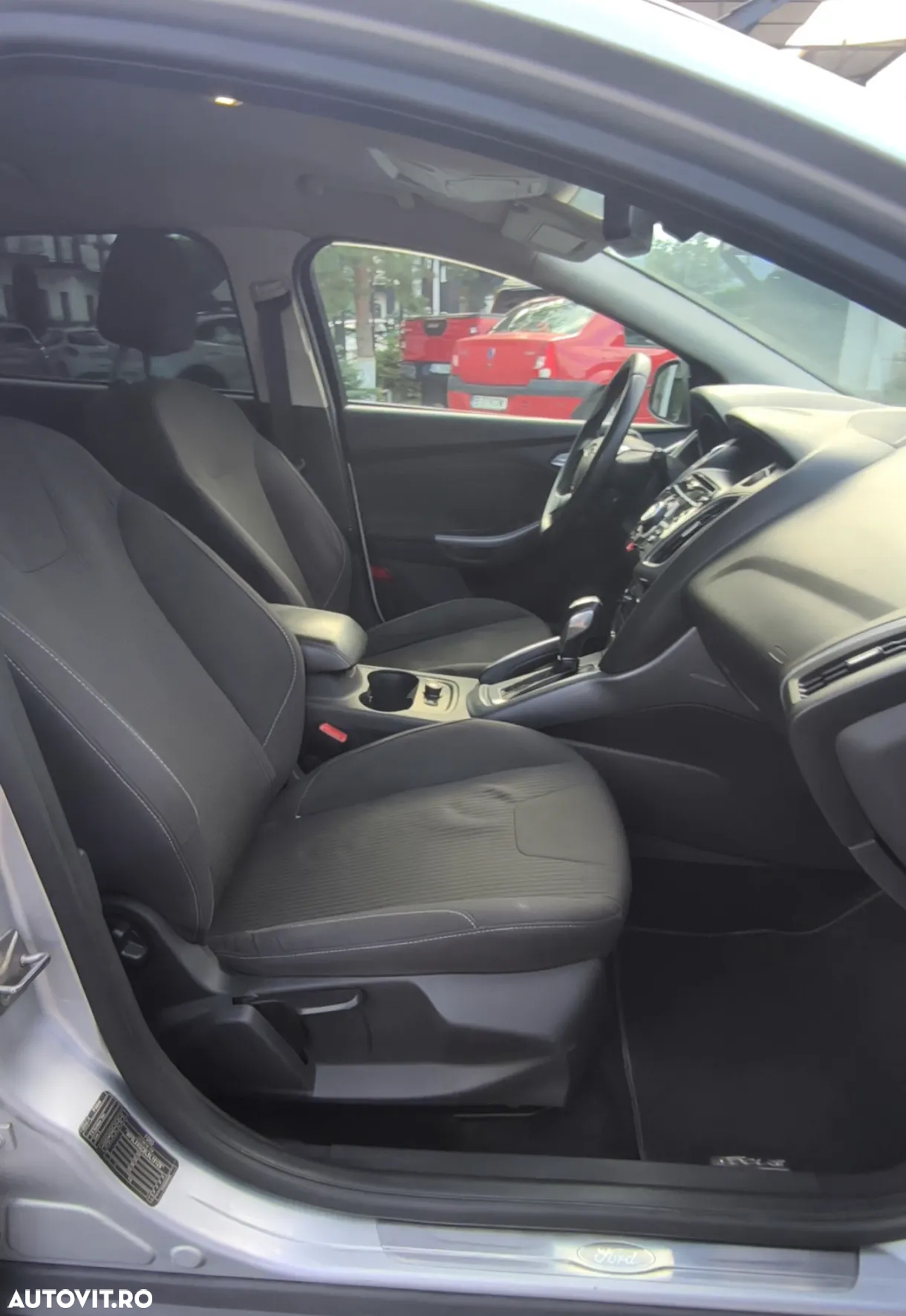 Ford Focus - 11