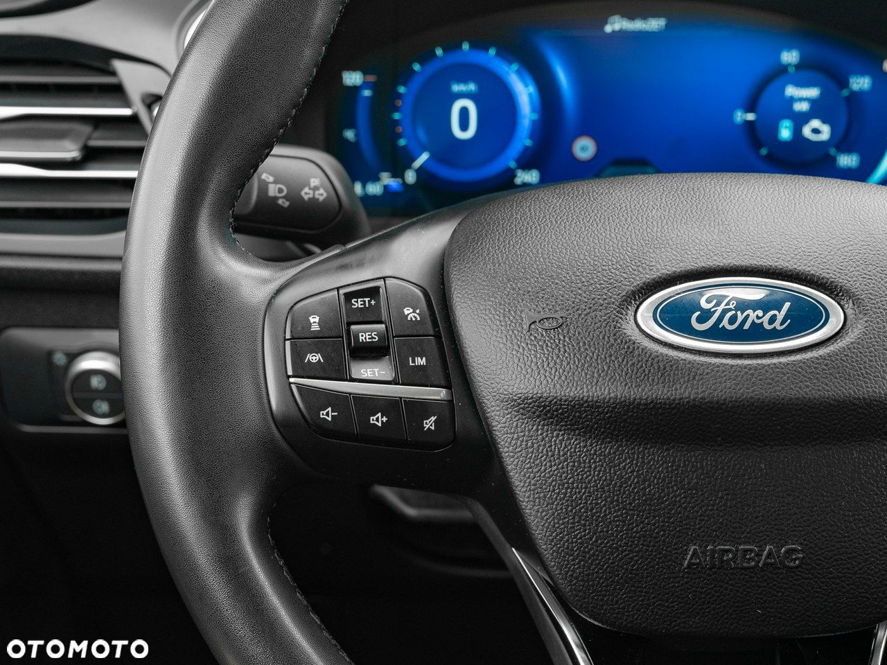 Ford Kuga 2.5 FHEV FWD Titanium - 17