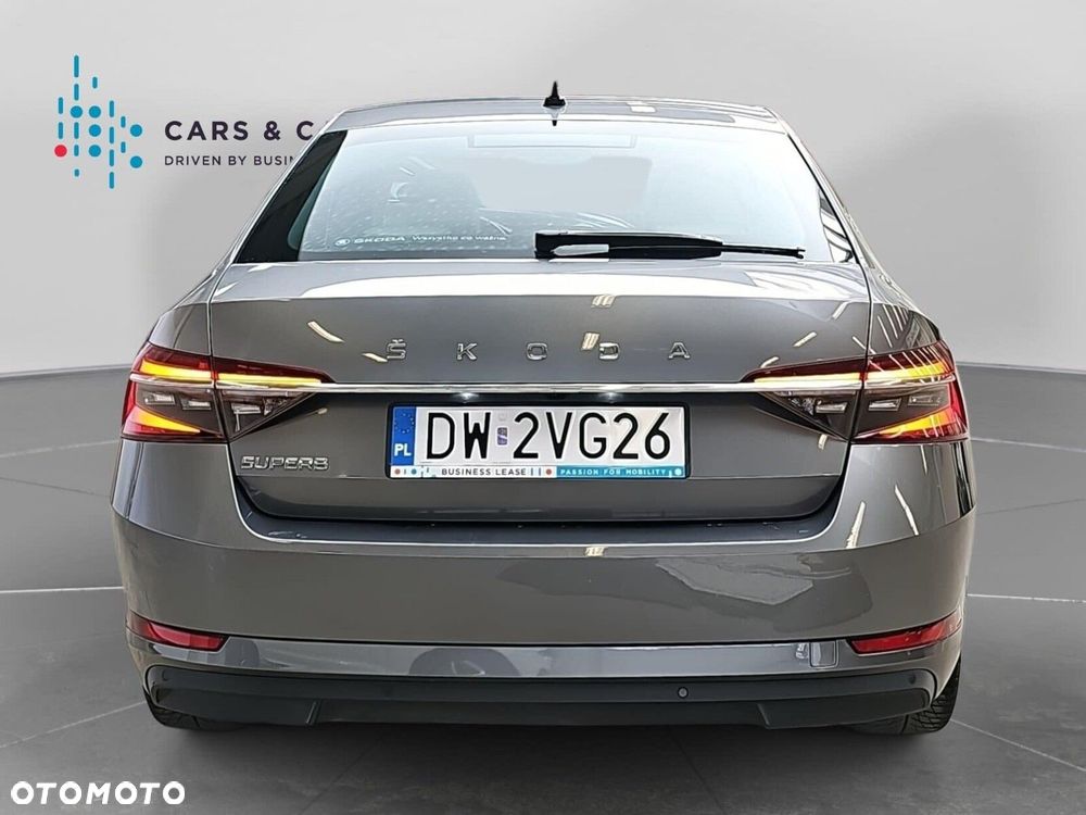 Skoda Superb 2.0 TSI Style DSG - 27