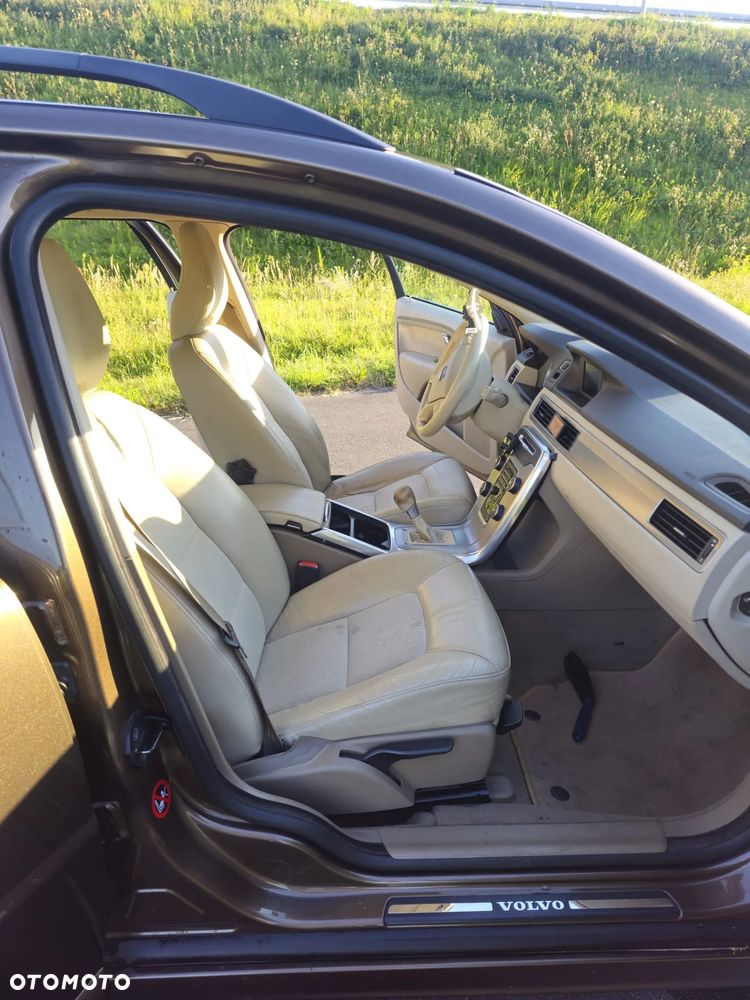 Volvo V70 D3 Edition - 9