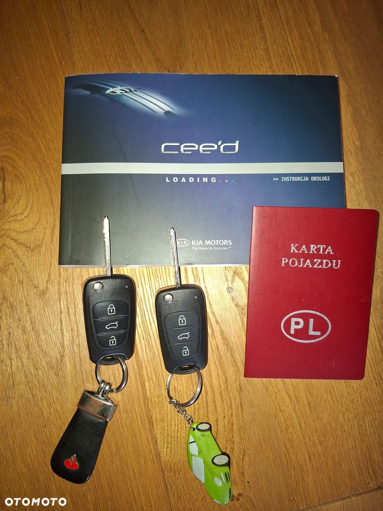 Kia Ceed - 15