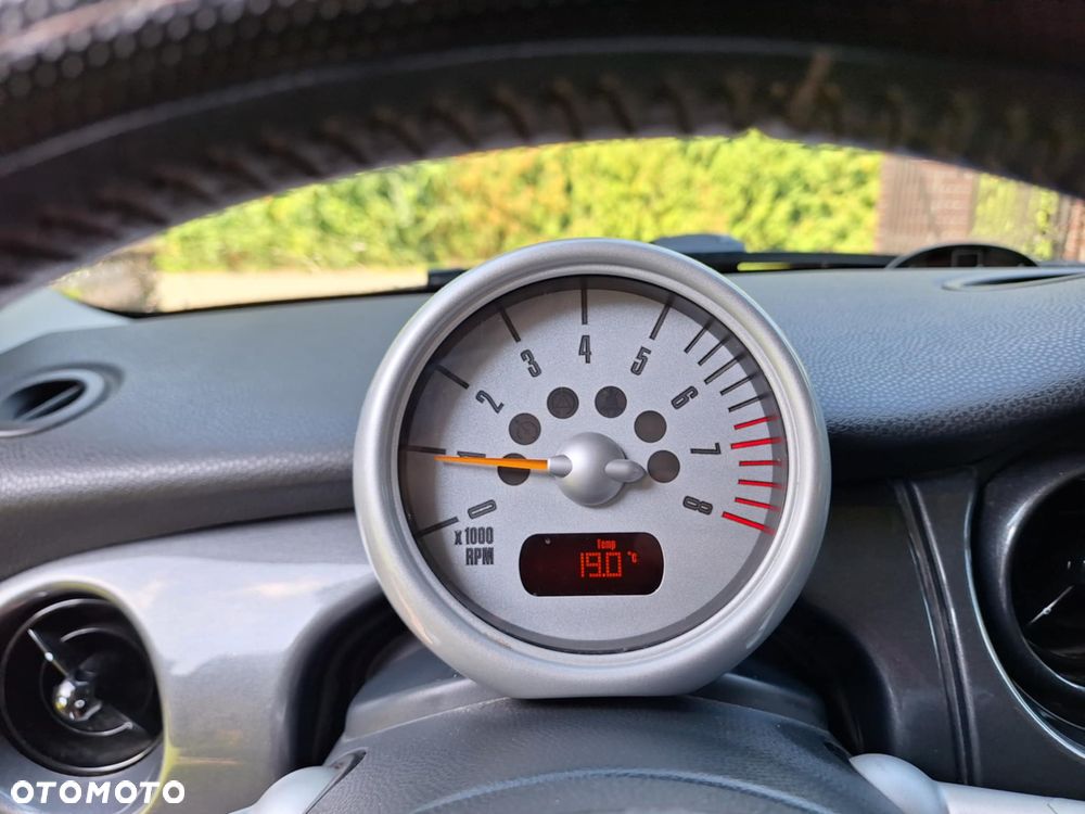 MINI ONE Standard - 7