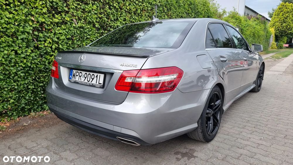 Mercedes-Benz Klasa E - 33