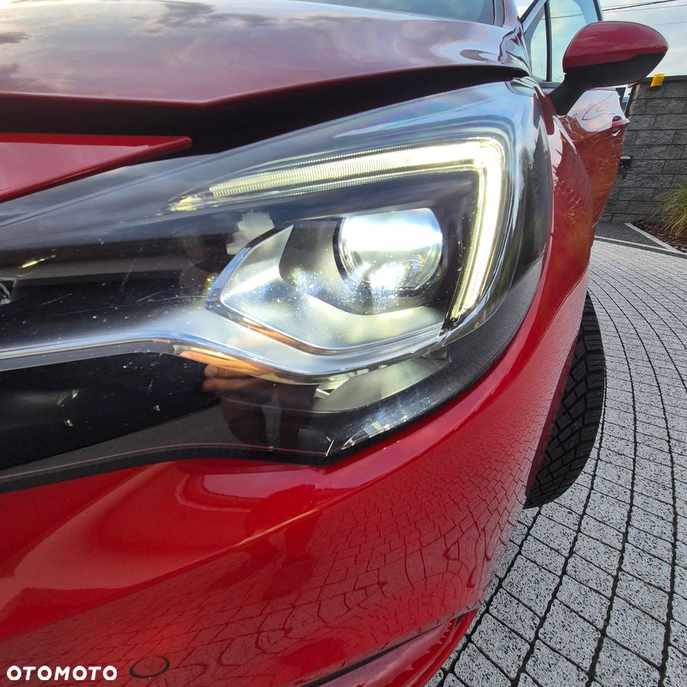 Opel Astra 1.4 T Elite - 10