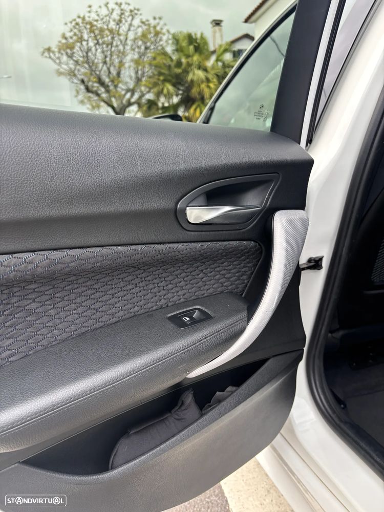 BMW 116 d Pack M Auto - 9