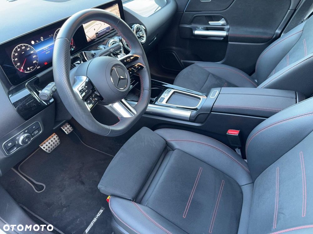 Mercedes-Benz GLA 200 AMG Line - 11