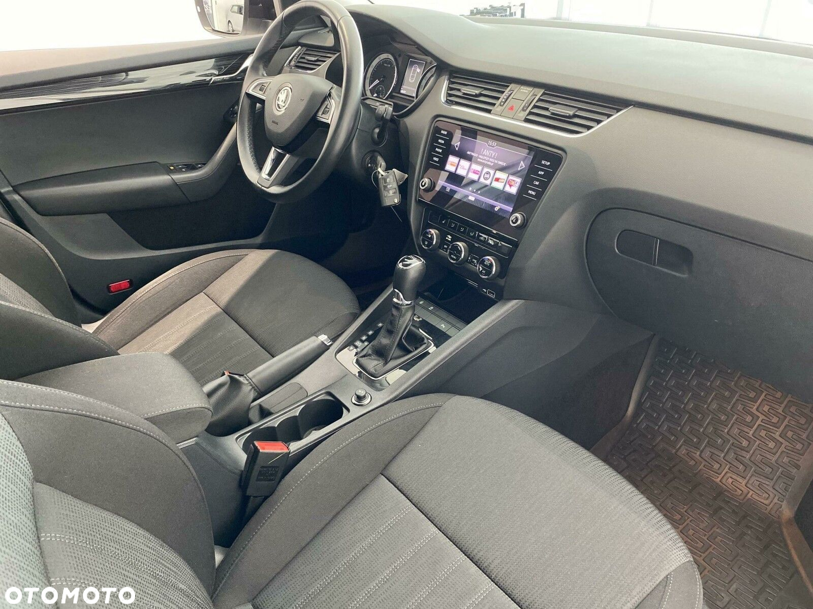 Skoda Octavia 1.5 TSI ACT Style DSG - 19