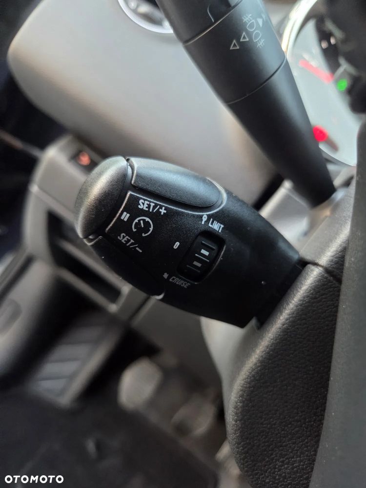 Peugeot 3008 HDi 115 Allure - 23