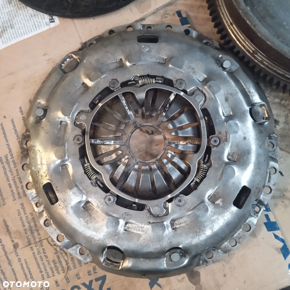 Sprzęgło dwumasowe Amarok 2.0TDI 03L141031D - 10