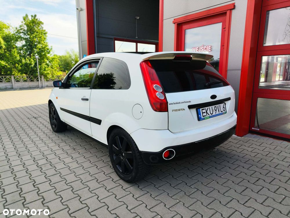 Ford Fiesta 1.3 Ambiente - 7