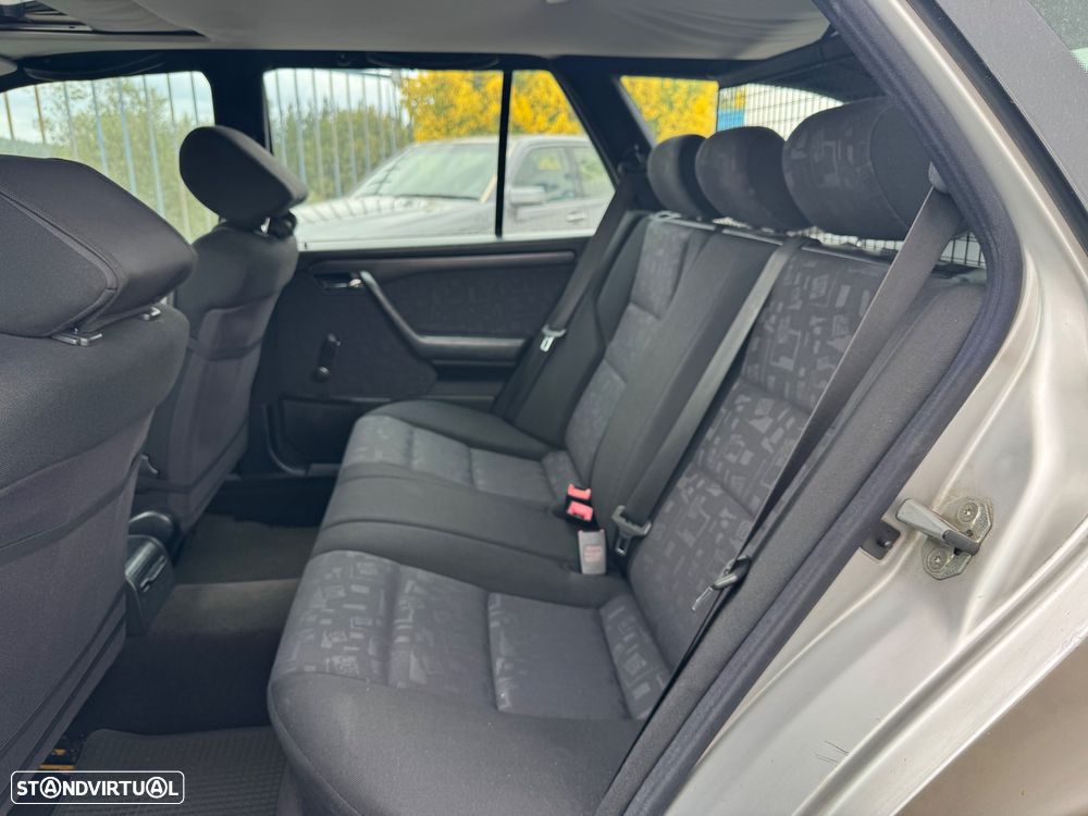 Mercedes-Benz C 220 D Elegance - 11