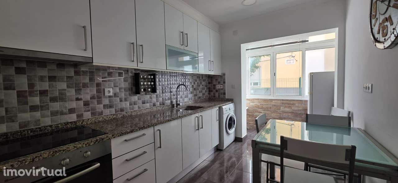 Apartamento T1 Renovado Laranjeiro - Grande imagem: 4/15