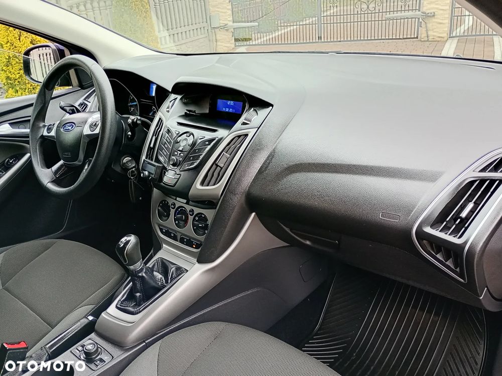 Ford Focus - 22