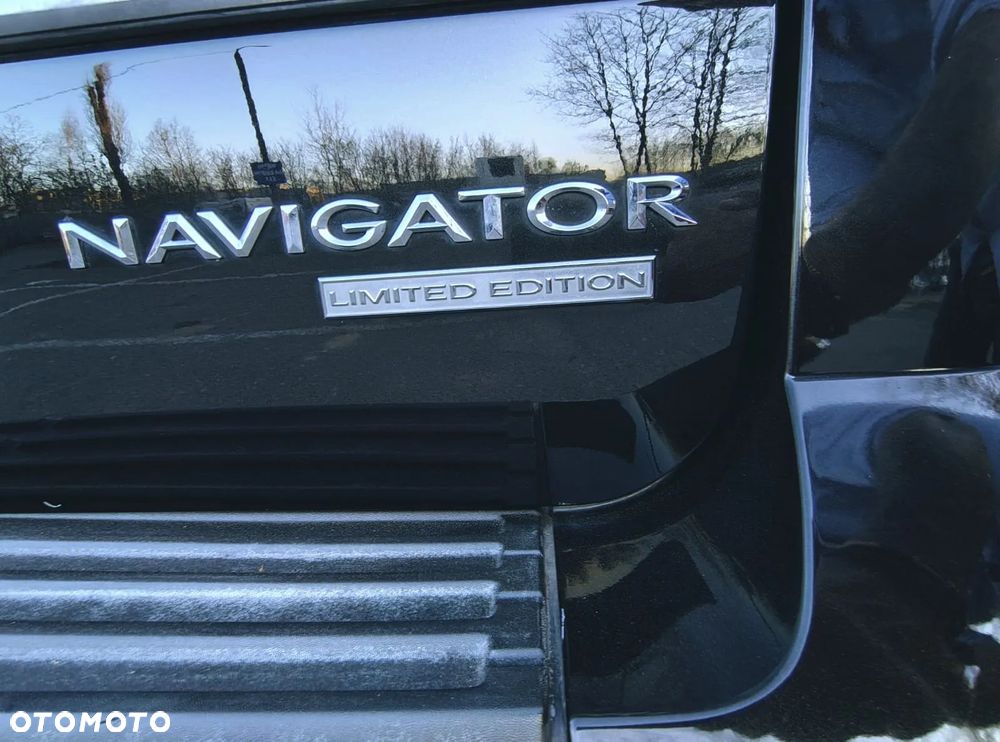 Lincoln Navigator 5.4 4x4 - 18
