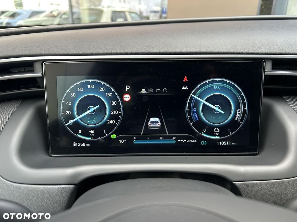 Hyundai Tucson 1.6 T-GDi HEV Executive 4WD - 24