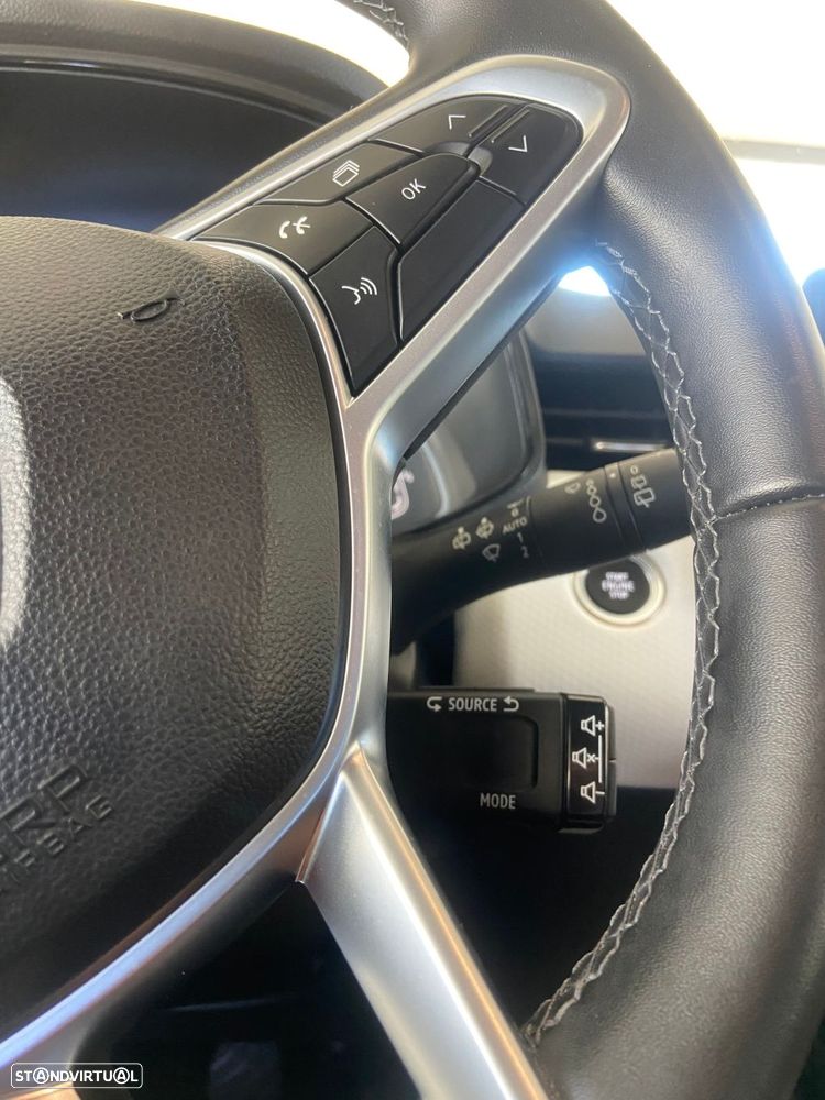 Renault Clio 1.0 TCe Techno Bi-Fuel - 26