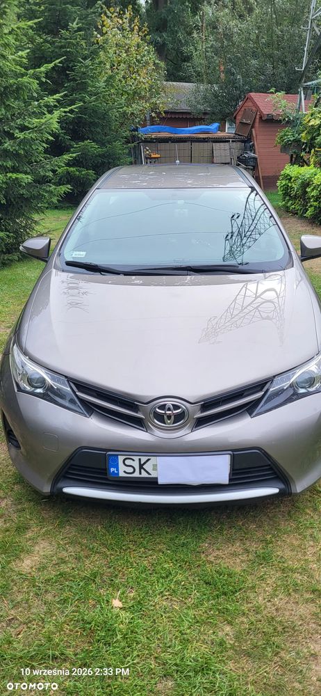 Toyota Auris - 1