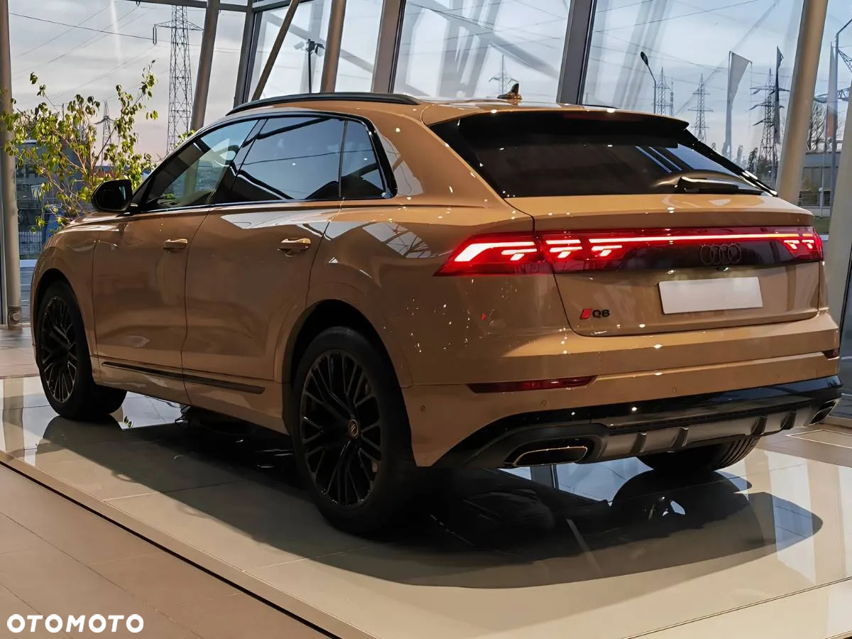 Audi Q8 - 2