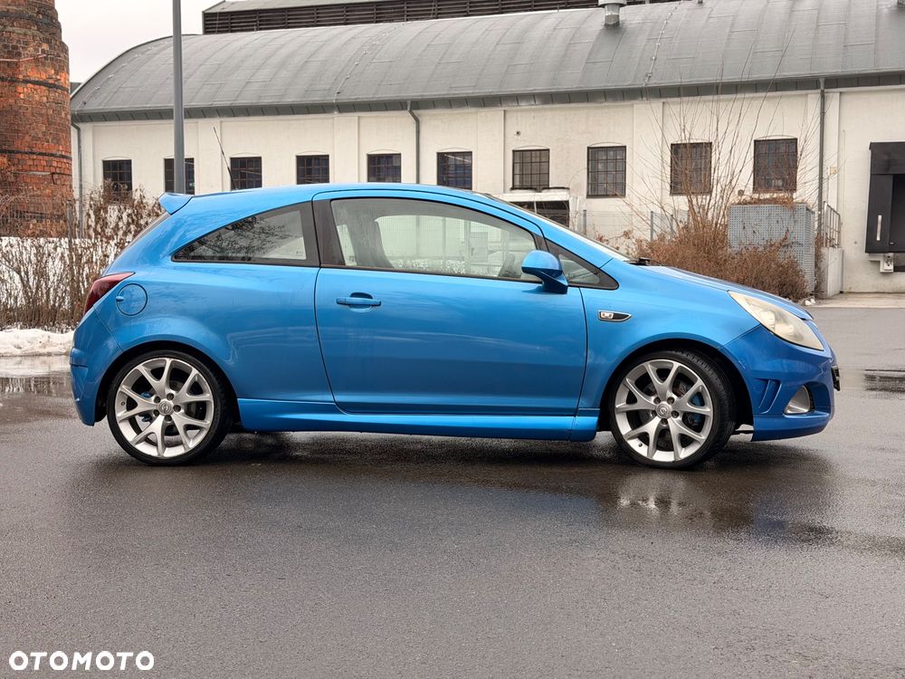 Opel Corsa 1.6T OPC - 4