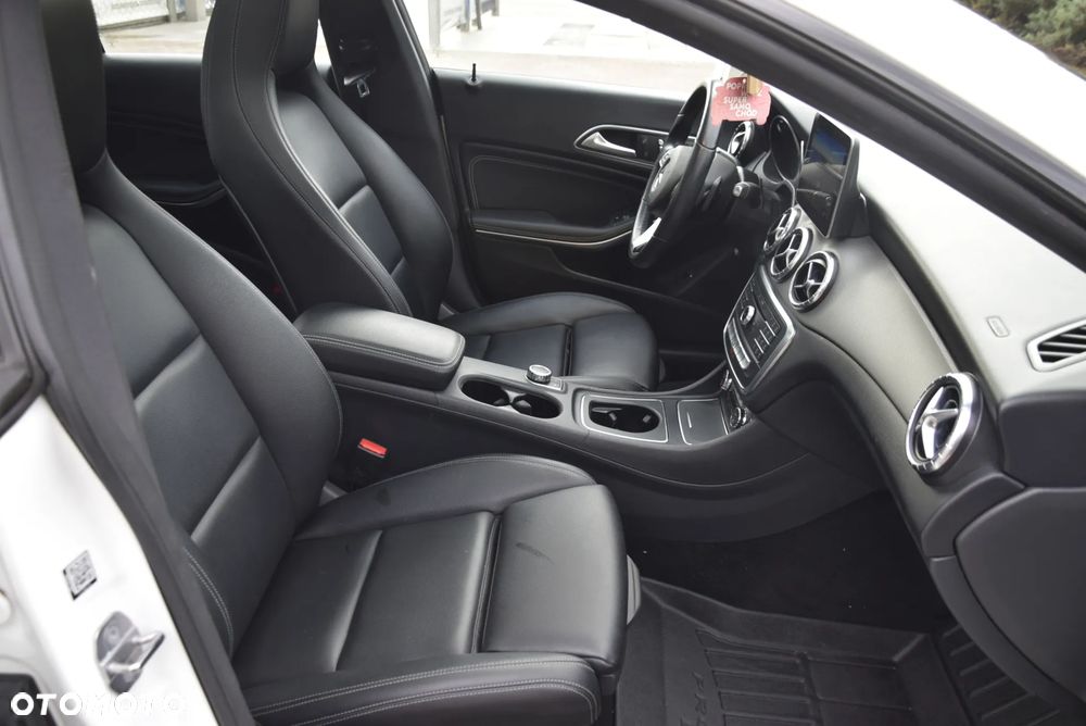 Mercedes-Benz CLA 250 4-Matic Sport - 40