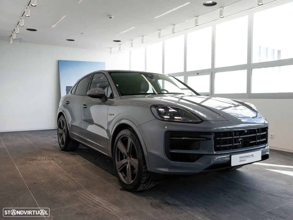 Porsche Cayenne Coupé E-Hybrid - 5