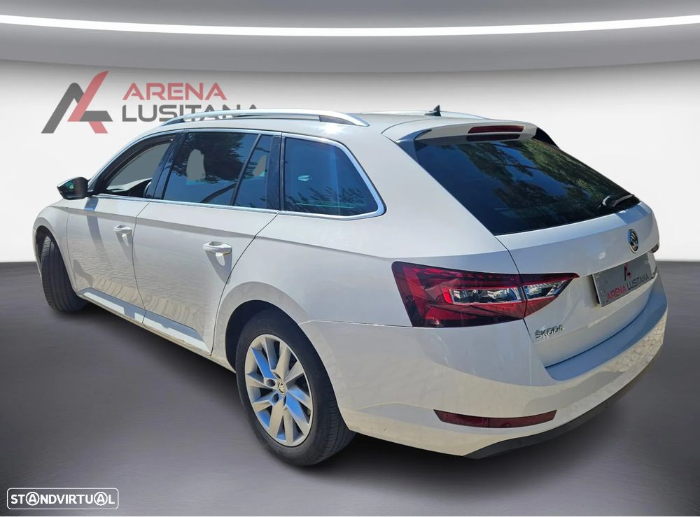 Skoda Superb Break 1.6 TDI Style - 6
