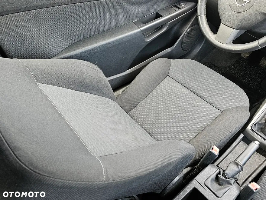 Opel Astra GTC 1.6 Edition Plus - 22