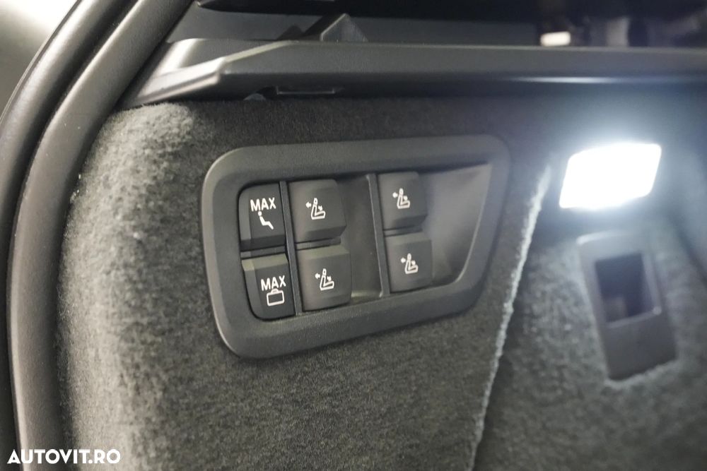 BMW X7 M60i xDrive AT MHEV - 39