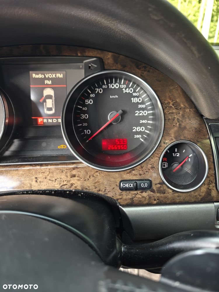 Audi A8 3.0 TDI Quattro - 8