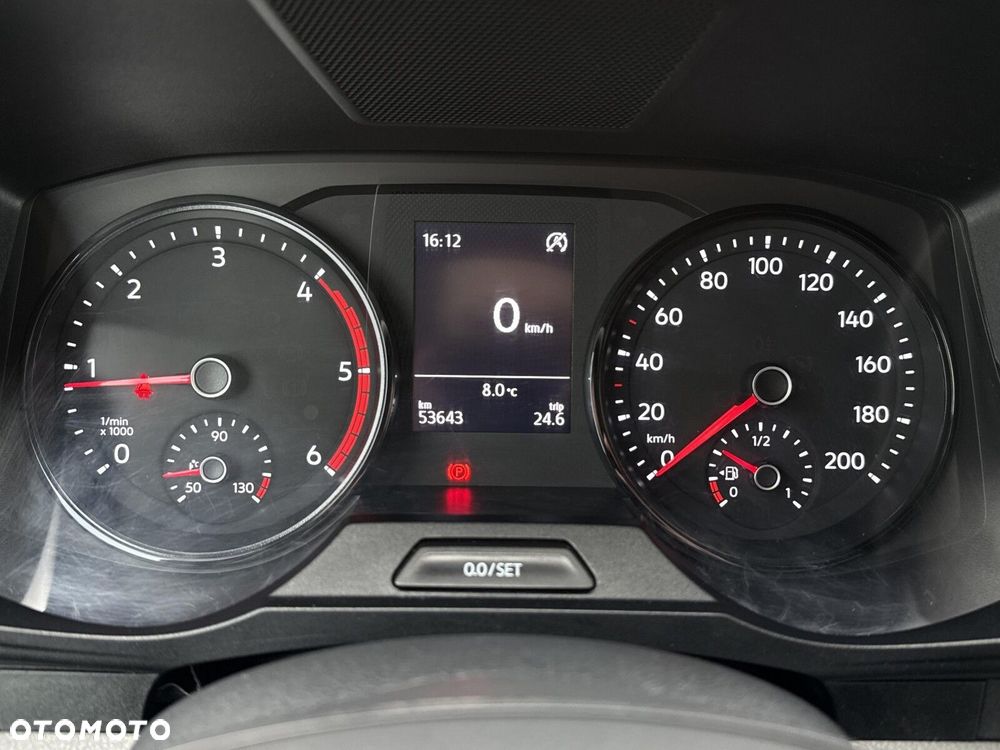 Volkswagen Crafter Furgon 4490 - 23
