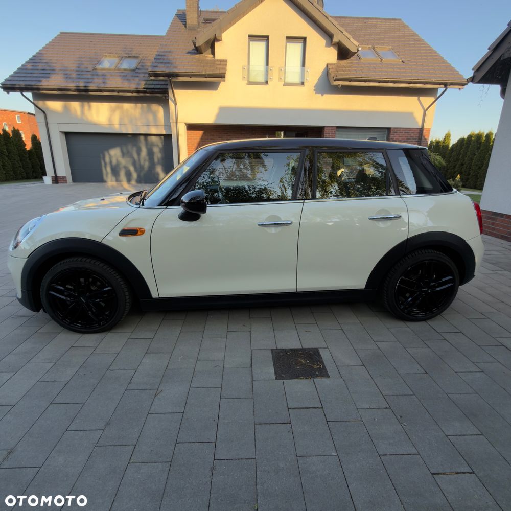 MINI Cooper Standard - 3