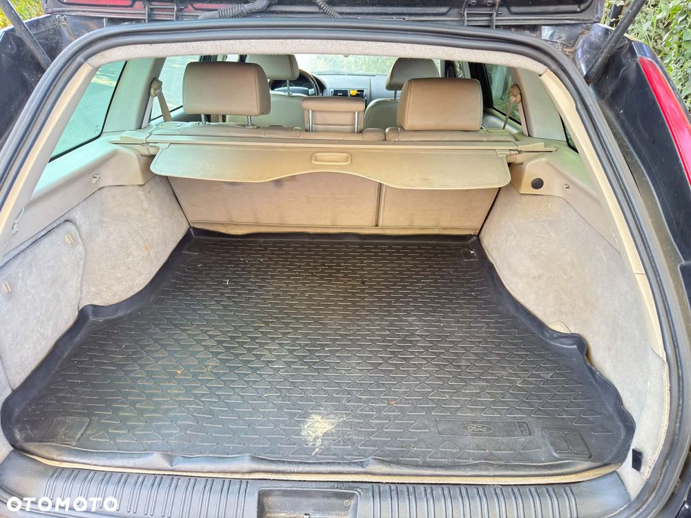 Ford Mondeo 2.0 TDCI Ghia X - 2