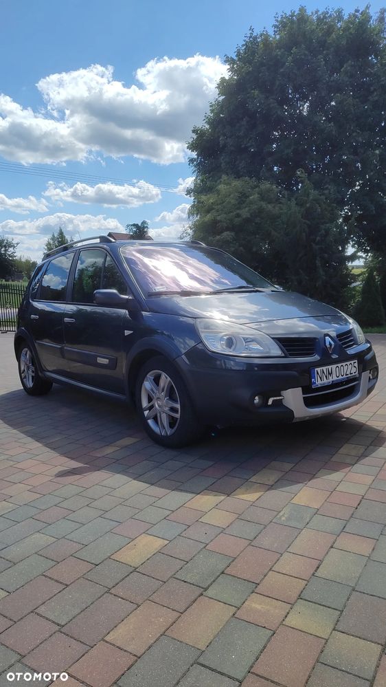Renault Scenic 1.9 dCi FAP Conquest - 9