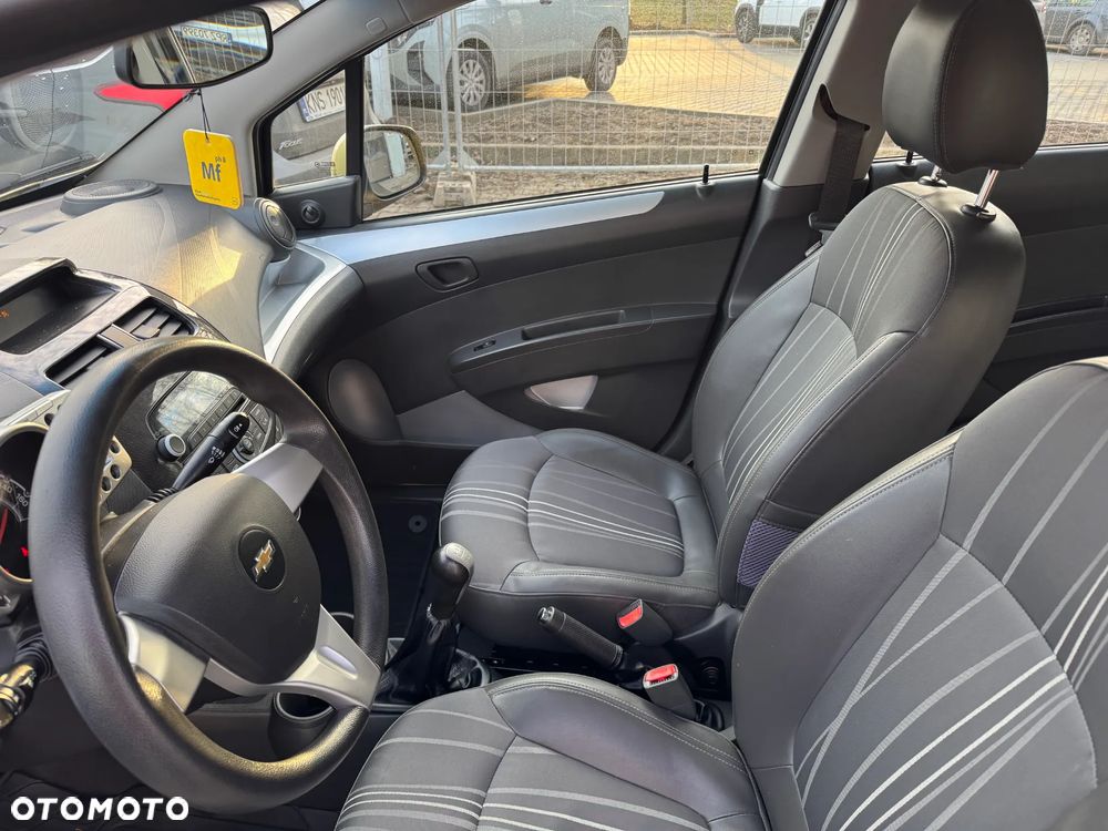 Chevrolet Spark 1.0 LS+ - 12
