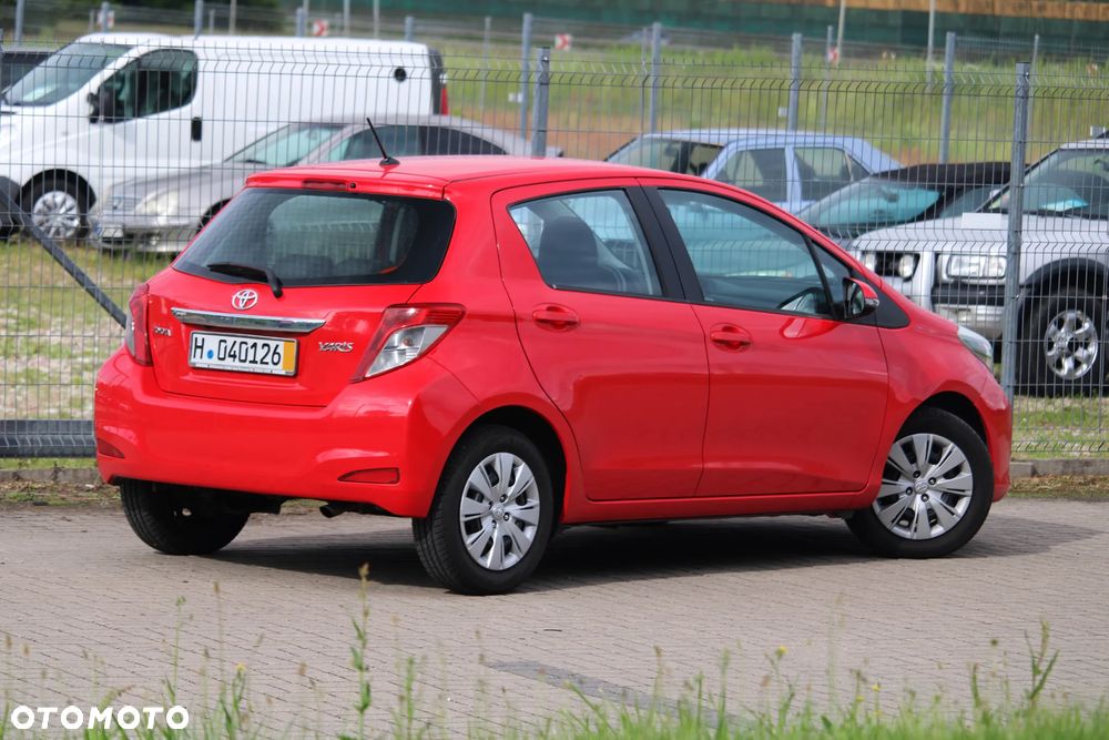 Toyota Yaris - 8