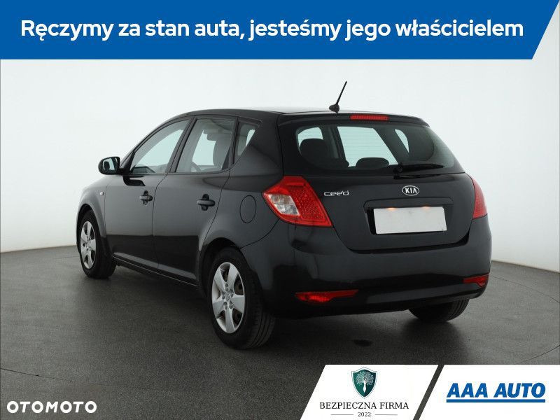 Kia Ceed - 5