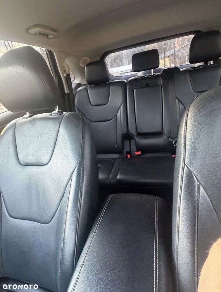 Ford Edge - 12