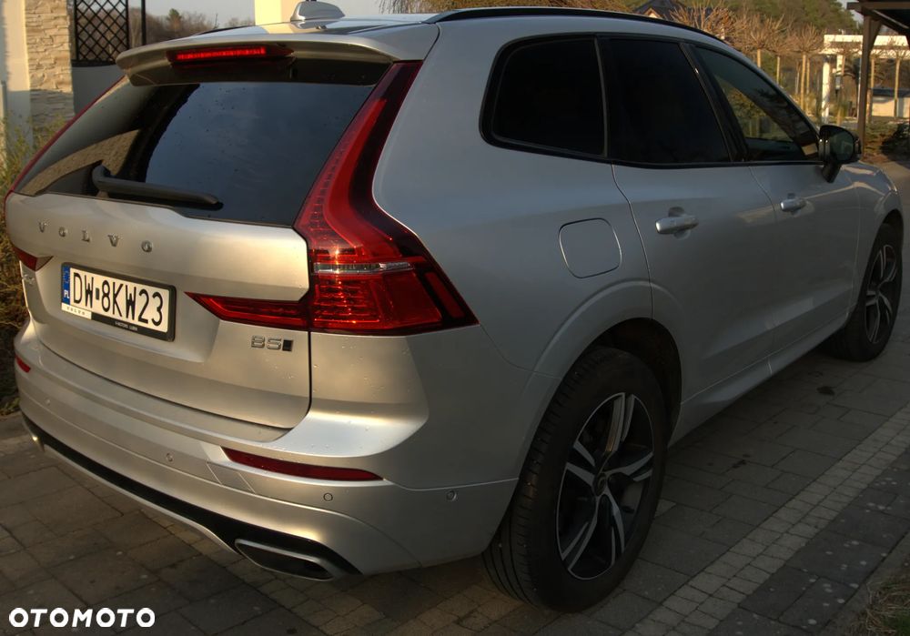 Volvo XC 60 B5 D AWD R-Design - 5