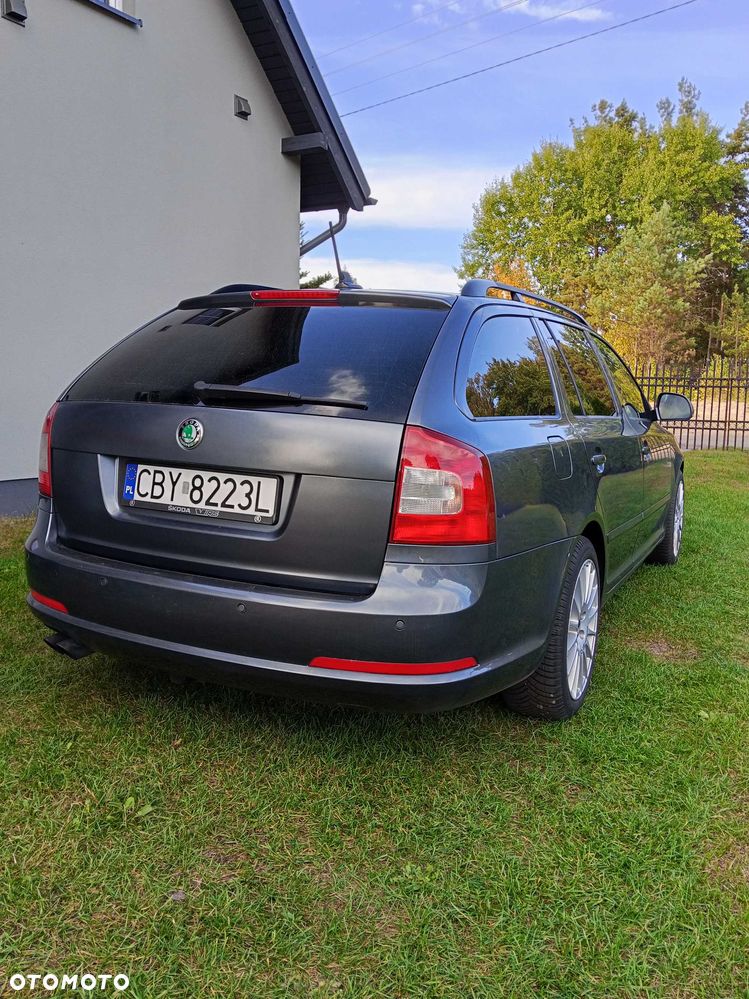 Skoda Octavia 2011 photo 3