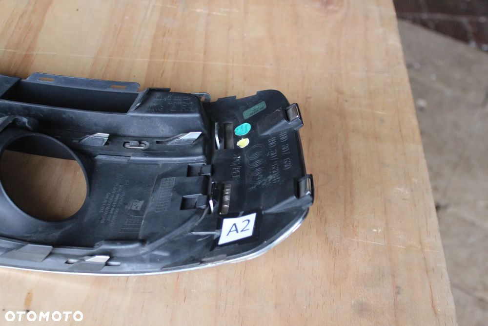 KRATKA ZDERZAKA PRAWA AUDI A8 D5 4N0807680 2018 - 12