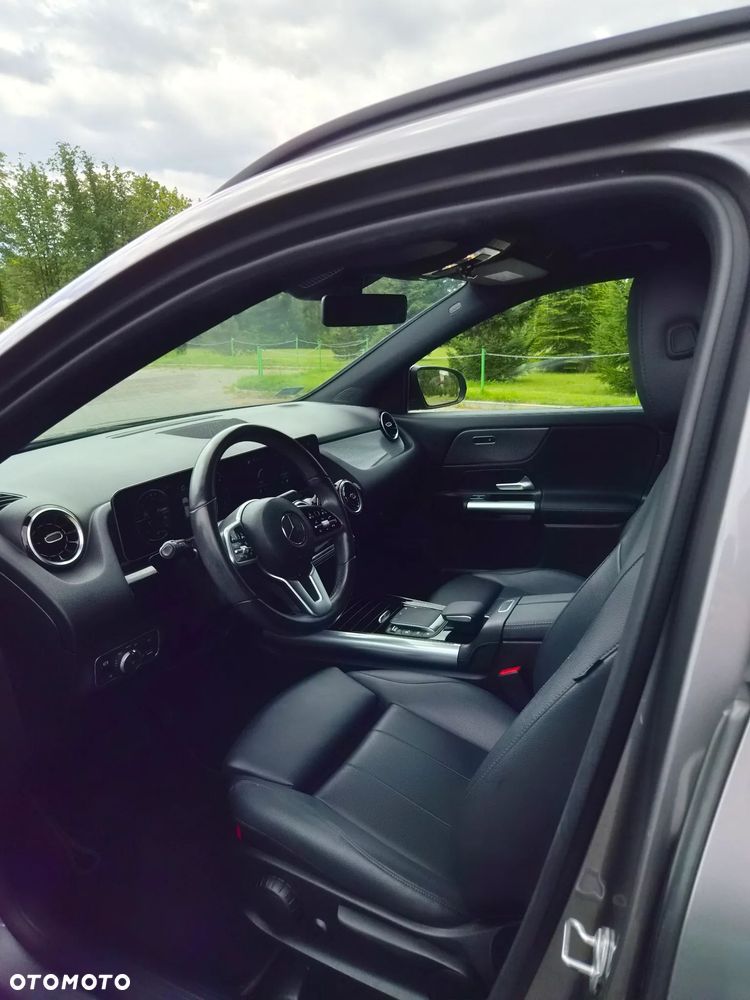 Mercedes-Benz GLA 220 d 4-Matic - 13