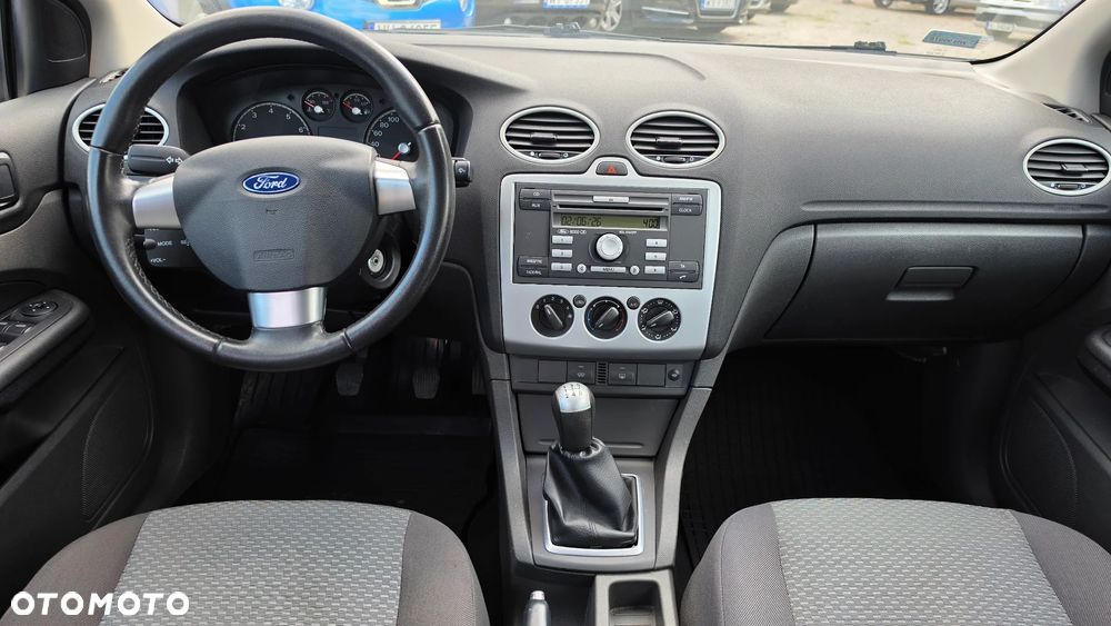 Ford Focus 1.8 Trend - 16