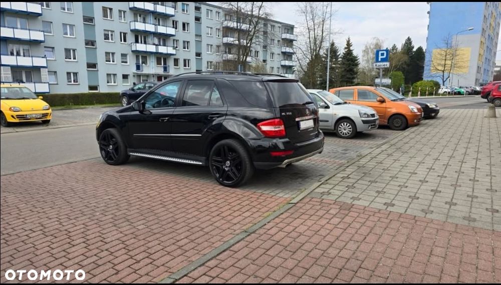 Mercedes-Benz ML - 11