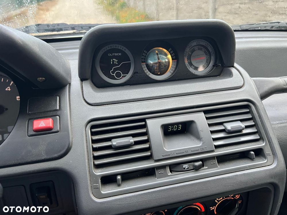 Mitsubishi Pajero - 15