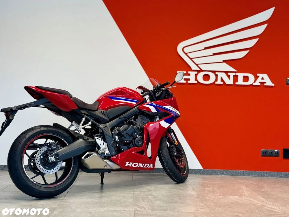 Honda CBR - 6