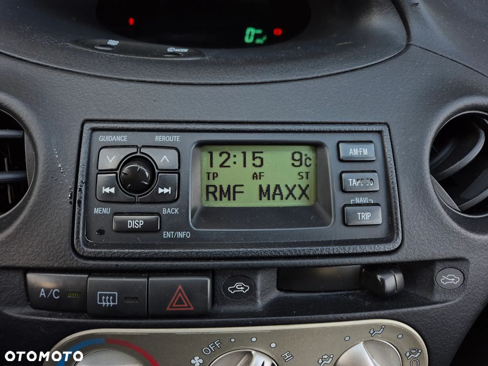 Toyota Yaris 1.3 Terra - 9