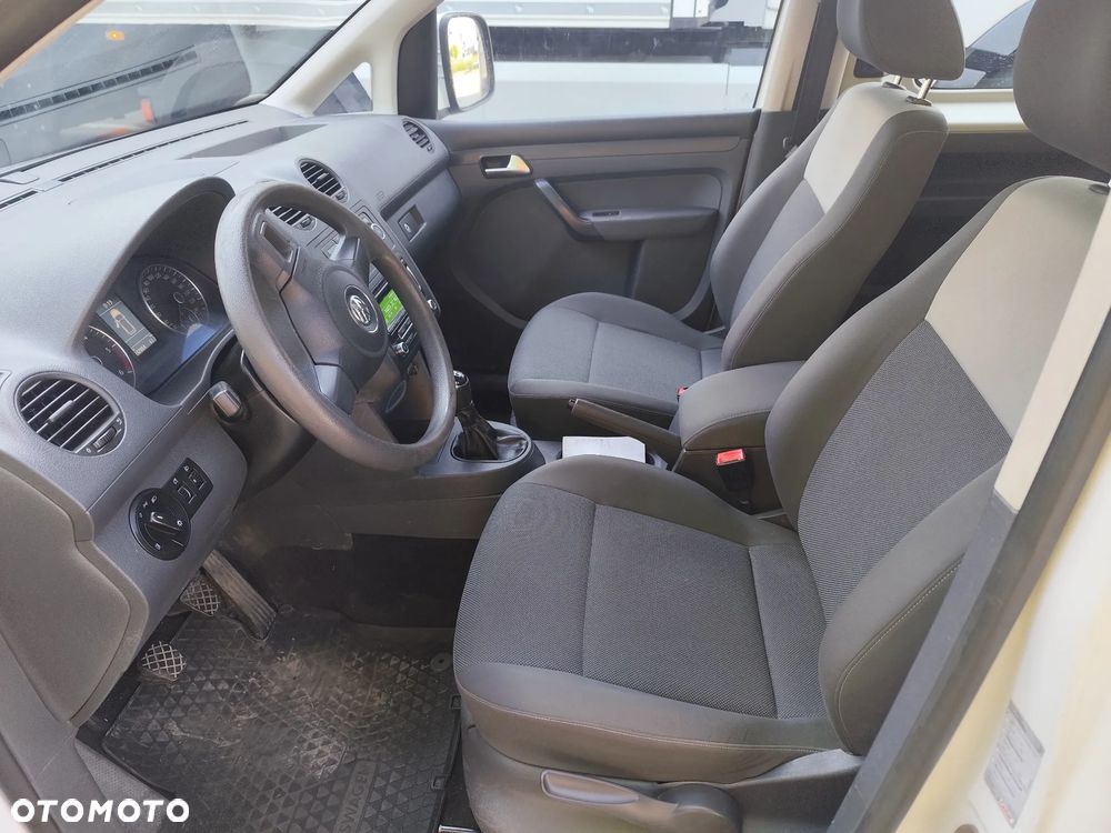 Volkswagen Caddy - 5