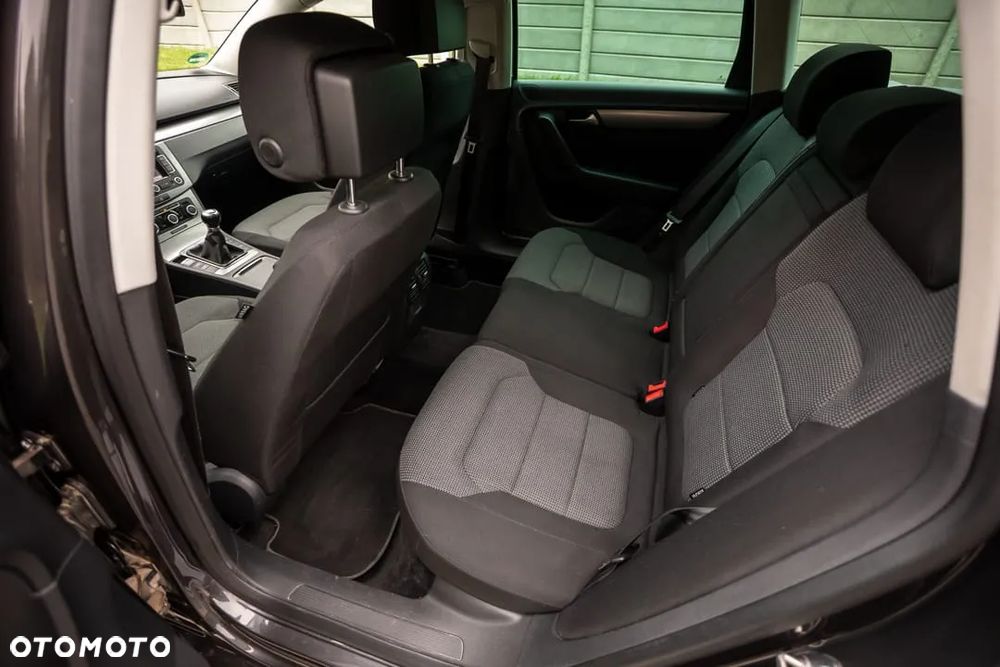 Volkswagen Passat Variant 2.0 TDI Trendline - 13