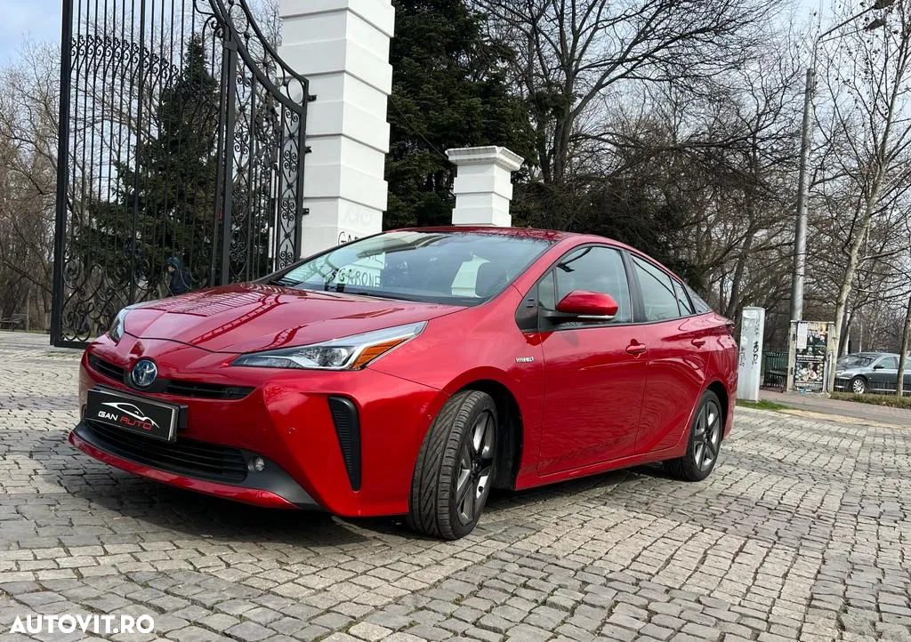 Toyota Prius Hybrid Executive - 7