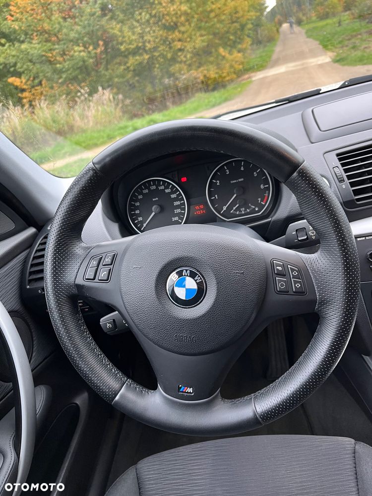 BMW Seria 1 116i - 10